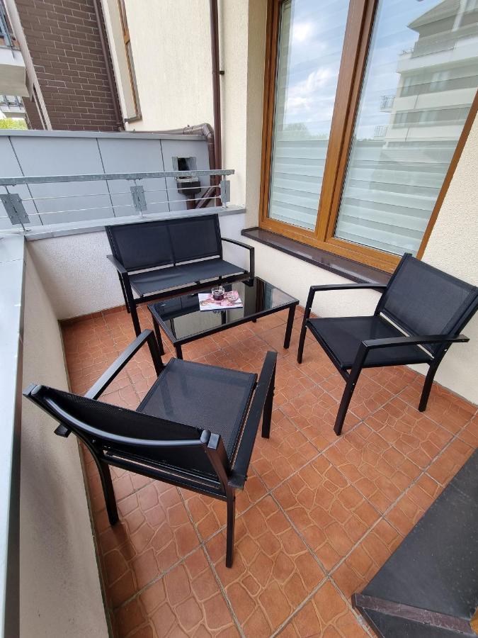 Апартаменты Apartament Bajkowe Колобжег Экстерьер фото
